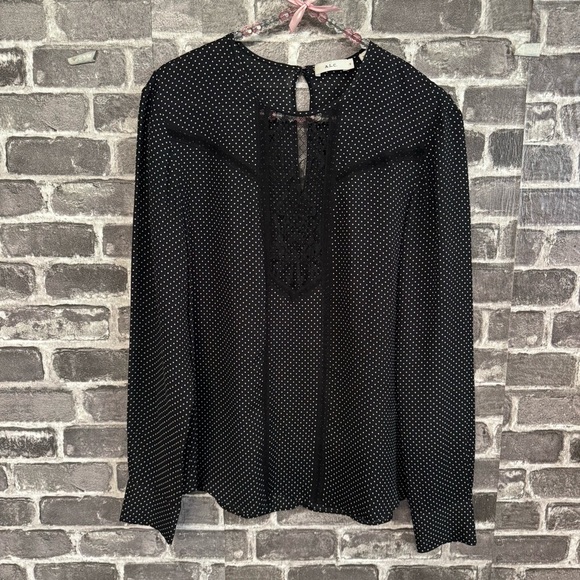 A.L.C. Black Polka Dot 100% Silk Jerry Blouse - Picture 2 of 13